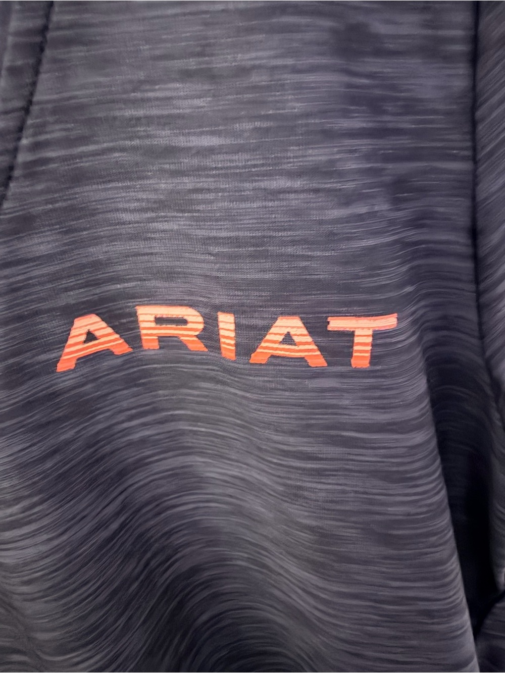 Ariat Women's/Unisex Heathered Navy V-Neck Performance Tee with Pink Logo - Picture 5 of 5